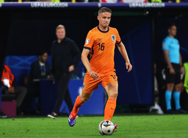 10 July 2024, North Rhine-Westphalia, Dortmund: FILE PHOTO - Netherlands' Joey Veerman in action during the UEFA Euro 2024 Semi-final soccer match between Netherlands and England at BVB Stadion Dortmund. Photo: Friso Gentsch/dpa