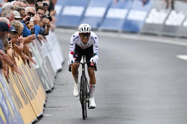 19 August 2026, Hesse, Bad Orb: Mexican cyclist Isaac Del Toro crosses the finish line of the 2.6 km individual time trial during the 2026 Tour of Germany cycling race in Bad Orb. Photo: Florian Wiegand/dpa