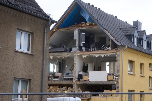 19 August 2026, Rhineland-Palatinate, Hoehr-Grenzhausen: A view of a damaged house, after a thunderstorm hit the area leaving several houses severely damaged. Photo: Thomas Frey/dpa