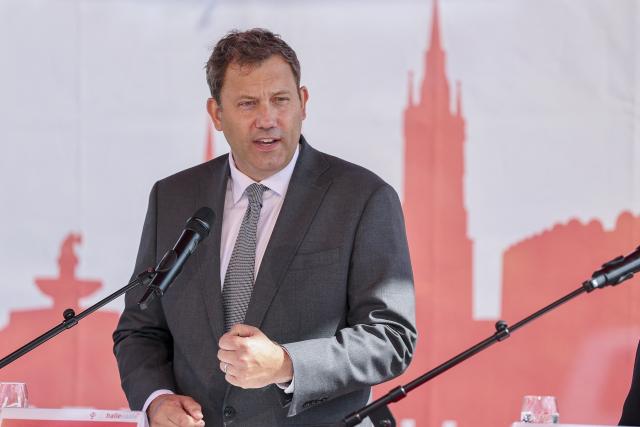 20 August 2026, Saxony-Anhalt, Halle (Saale): German Finance Minister Lars Klingbeil speaks during the groundbreaking ceremony for the renovation of Riebeckplatz to house the planned "Center for German Unity and European Transformation". Photo: Jan Woitas/dpa