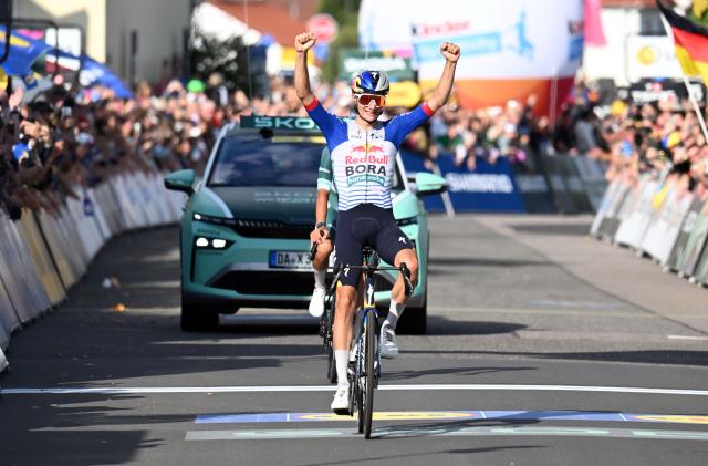 22 August 2026, Bad Duerkheim: Italian cyclist Giulio Pellizzari of team Red Bull-Bora-Hansgrohe celebrates winning the third stage of the Tour of Germany cycling race, 169.70 km from Herxheim to Bad Duerkheim. Photo: Uli Deck/dpa