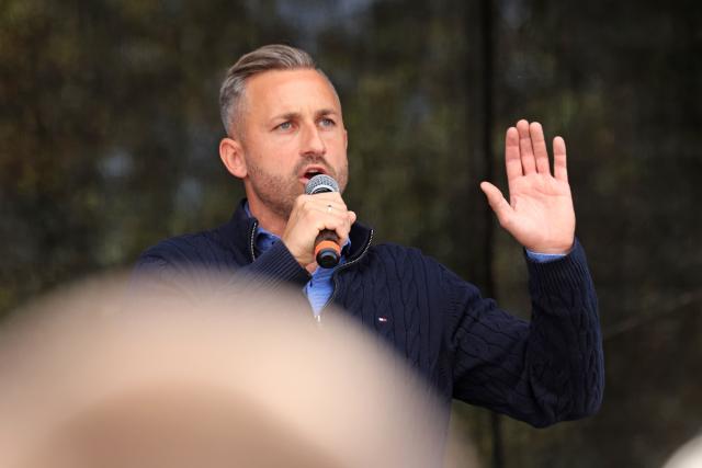 23 August 2026, Saxony-Anhalt, Quedlinburg: Ulrich Siegmund, the AfD's top candidate in Saxony-Anhalt, speaks at a campaign rally in Quedlinburg. More than 5,000 people attended. Photo: Matthias Bein/dpa