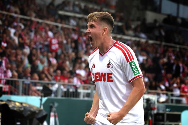 24 August 2026, Bavaria, Wuerzburg: Cologne's Isak Bergmann Johannesson celebrates scoring his side's second goal during the German DFB Cup first round soccer match between Wuerzburger Kickers and 1. FC Cologne at AKON Arena. Photo: Karl-Josef Hildenbrand/dpa - WICHTIGER HINWEIS: Gemäß den Vorgaben der Bundesliga bzw. des DFB Deutscher Fußball-Bund ist es untersagt, in dem Stadion und/oder vom Spiel angefertigte Fotoaufnahmen in Form von Sequenzbildern und/oder videoähnlichen Fotostrecken zu verwerten bzw. verwerten zu lassen.