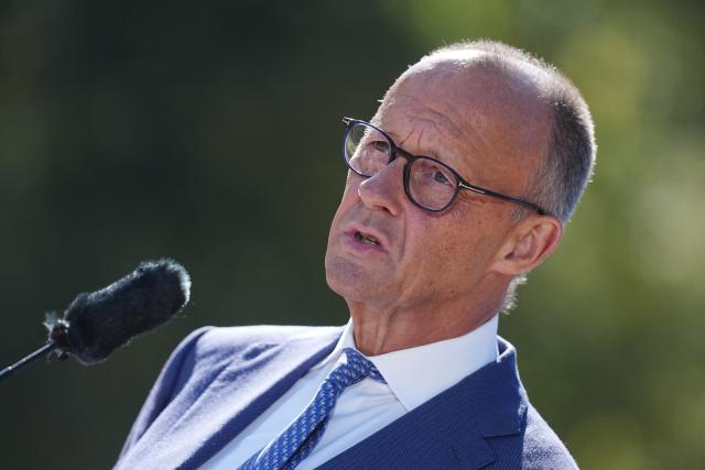 25 August 2026, Brandenburg, Neuhardenberg: Chancellor Friedrich Merz (CDU) speaks before the start of the federal government's closed-door meeting at Neuhardenberg Castle. The Federal Cabinet is meeting here for two days. Photo: Kay Nietfeld/dpa
