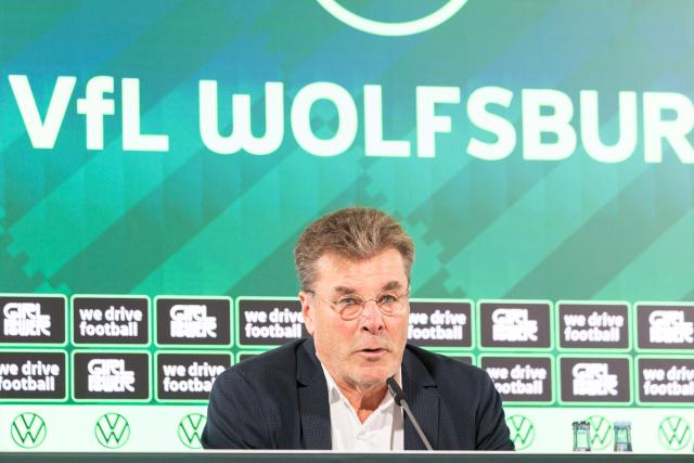 26 August 2026, Lower Saxony, Wolfsburg: VfL Wolfsburg's sporting director Dieter Hecking speaks at a press conference during the Media Day for the Afghan Women's National Team at VfL Wolfsburg. Photo: Irving Villegas/dpa