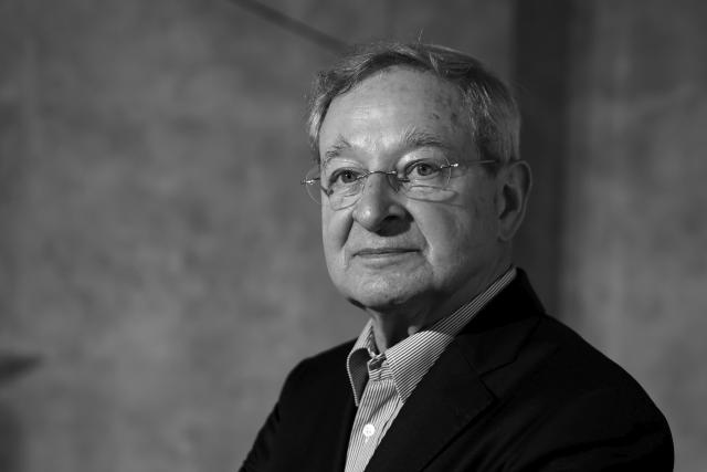 FILED - 16 October 2022, Berlin: FILE PHOTO - Hungarian writer and photographer Peter Nadas is pictured at the Academy of Arts. The author, often named as a Nobel contender, died peacefully at his home in Gombosszeg on the morning. Photo: Carsten Koall/dpa