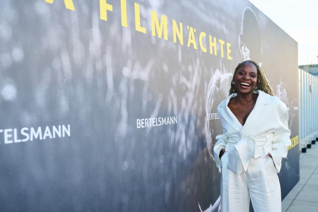 26 August 2026, Berlin: British dancer Nikeata Thompson, patron of the UFA Film Nights, poses on the terrace of the Bertelsmann Foundation for the opening of the UFA Film Nights. Photo: Annette Riedl/dpa