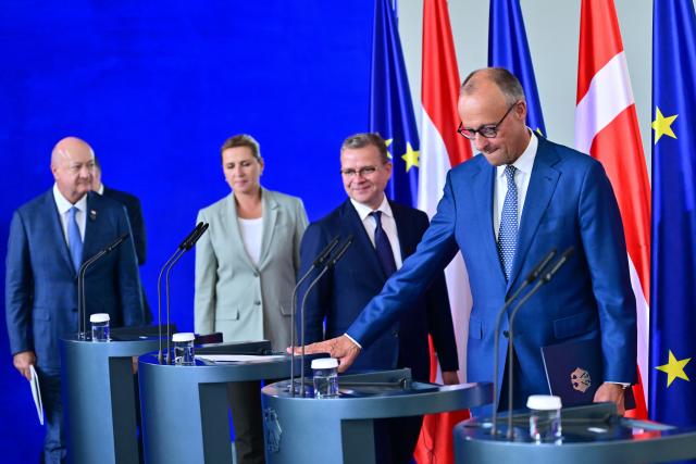 27 August 2026, Berlin: (R-L) Germany's Chancellor Friedrich Merz, Finland's Prime Minister Petteri Orpo, Denmark's Prime Minister Mette Frederiksen, and Austria's Chancellor Christian Stocker arrive at the Chancellery for a press conference as part of a small EU summit on budget planning. At the Chancellery in Berlin, Merz is bringing together the leaders of countries that want to significantly reduce the European Commission's proposed budget for 2028-2034. Photo: Sebastian Gollnow/dpa