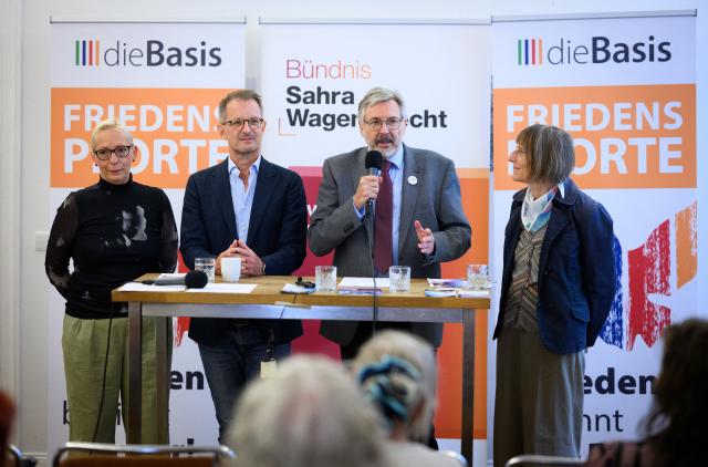 28 August 2026, Berlin: Josephine Thyret (L-R), State Chair of BSW Berlin; Alexander King, State Chair of BSW Berlin and top candidate for the House of Representatives election; Dieter Bonitz, State Chair of dieBasis Berlin, and Carola Muysers, State Treasurer of dieBasis Berlin, speak at a joint press conference held by (BSW) and the (dieBasis) at the Sprechsaal Cultural Center. The election will take place on September 20. Photo: Bernd von Jutrczenka/dpa