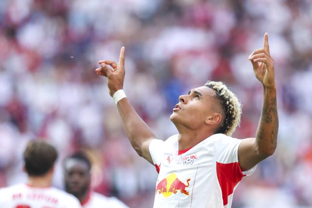 29 August 2026, Saxony, Leipzig: Leipzig's Antonio Nusa celebrates scoring his side's second goal during the German Bundesliga soccer match between RB Leipzig and Borussia Moenchengladbach at Red Bull Arena. Photo: Jan Woitas/dpa - WICHTIGER HINWEIS: Gemäß den Vorgaben der Bundesliga bzw. des DFB Deutscher Fußball-Bund ist es untersagt, in dem Stadion und/oder vom Spiel angefertigte Fotoaufnahmen in Form von Sequenzbildern und/oder videoähnlichen Fotostrecken zu verwerten bzw. verwerten zu lassen.