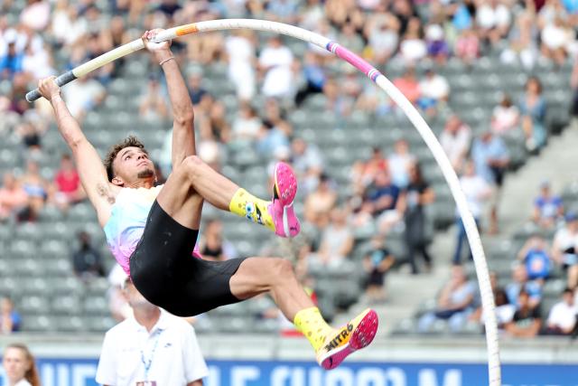 30 August 2026, Berlin: Belgium's Ylio Philtjens competes in the Men's Pole Vault event during the International Stadium Festival (ISTAF) Berlin athletic meeting at the Olympic Stadium. Photo: Andreas Gora/dpa