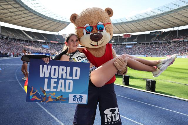 30 August 2026, Berlin: Germany's Gesa Felicitas Krause
celebrates at the finish line of the Women's 2.000m Steeplechase race during the International Stadium Festival (ISTAF) Berlin athletic meeting at the Olympic Stadium. Photo: Andreas Gora/dpa