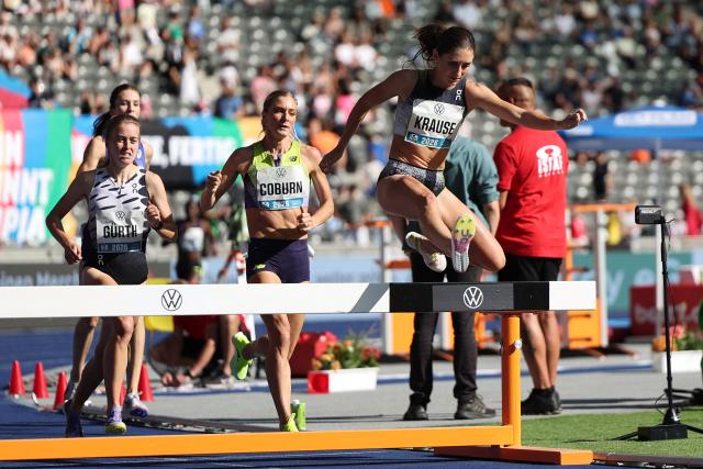 30 August 2026, Berlin: Germany's Gesa Felicitas Krause
(R) competes in the Women's 2.000m Steeplechase race during the International Stadium Festival (ISTAF) Berlin athletic meeting at the Olympic Stadium. Photo: Andreas Gora/dpa