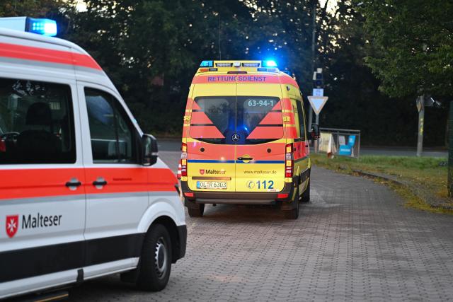 01 September 2026, Lower Saxony, Wilhelmshaven: Emergency responders prepare for an evacuation of approximately 13,600 residents, following the discovery of a 5-zentner American bomb from World War II in Wilhelmshaven. Photo: Lars Penning/dpa