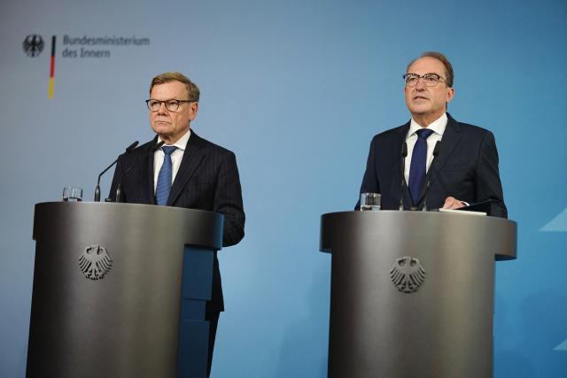 01 September 2026, Berlin: Johann Wadephul (L), German Minister of Foreign Affairs, and Alexander Dobrindt, German Minister of the Interior, are holding a press conference at the Federal Ministry of the Interior on developments in the case of the explosive-laden drone found at Leipzig/Halle Airport. Photo: Kay Nietfeld/dpa