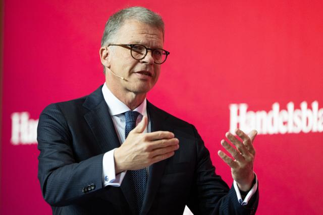 02 September 2026, Hesse, Frankfurt_Main: Christian Sewing, CEO of Deutsche Bank, speaks at the 2026 "Handelsblatt" Banking Conference at the Kap Europa Convention Center. Photo: Florian Wiegand/dpa