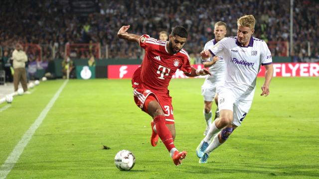 02 September 2026, Lower Saxony, Osnabrueck: Bayern Munich's Ismael Saibari (L) and Osnabrueck's Adrian Beck battle for the ball during the German Cup (DFB Pokal) first round soccer match between VfL Osnabrueck and FC Bayern Munich at the Stadion an der Bremer Bruecke. Photo: David Ebener/dpa - IMPORTANT NOTICE: Bundesliga and DFB regulations prohibit any use of photographs as image sequences and/or quasi-video.