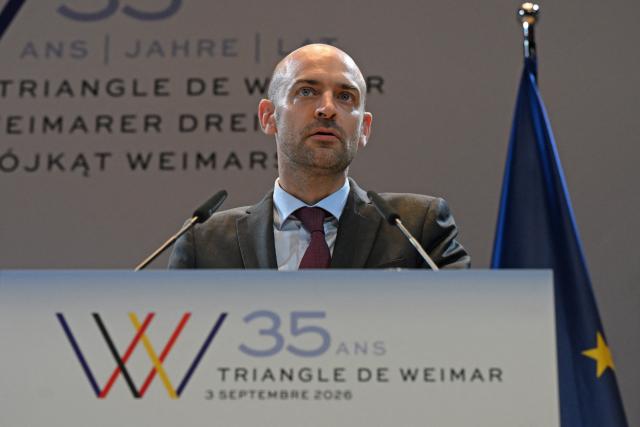 03 September 2026, Thuringia, Weimar: French Foreign Minister Jean-Noel Barrot, speaks during a joint press conference with his German and Polish counterparts. The foreign ministers of Germany, France, and Poland are meeting as part of the Weimar Triangle. Photo: Michael Brandt/dpa