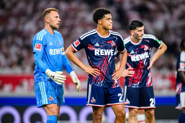 04 September 2026, Baden-Wuerttemberg, Stuttgart: Stuttgart's Josha Vagnoman (R) celebrates scoring his side's fourth goal with teammates (L-R) Leo Sauer, Dzenan Pejcinovic, and Ermedin Demirovic, during the German Bundesliga soccer match between VfB Stuttgart and 1. FC Koeln, at MHPArena. Photo: Tom Weller/dpa - IMPORTANT NOTICE: In accordance with the regulations of the Bundesliga and the DFB (German Football Association), it is prohibited to use or allow the use of photographs taken in the stadium and/or during the game in the form of sequential images and/or video-like photo series.