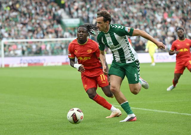 05 September 2026, Bremen: Werder Bremen's Olivier Deman and Leipzig's Johan Bakayoko battle for the ball during the German Bundesliga soccer match between Werder Bremen and RB Leipzig at the Weserstadion. Photo: Carmen Jaspersen/dpa - IMPORTANT NOTICE: Bundesliga and DFB regulations prohibit any use of photographs as image sequences and/or quasi-video.