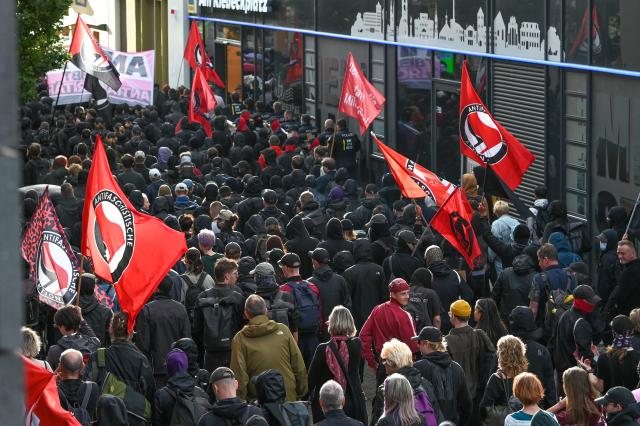 05 September 2026, Saxony-Anhalt, Halle / Saale: People take part in a nationwide Antifa demonstration taking place on the eve of the 2026 Saxony-Anhalt state election. Photo: Heiko Rebsch/dpa