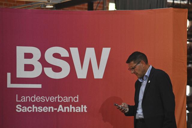 06 September 2026, Saxony-Anhalt, Magdeburg: Thomas Schulze, The Sahra Wagenknecht Alliance (BSW) party top candidate and state chairman in Saxony-Anhalt, attends the party's election celebration following the announcement of the projections for the state election in Saxony-Anhalt. Photo: Klaus-Dietmar Gabbert/dpa