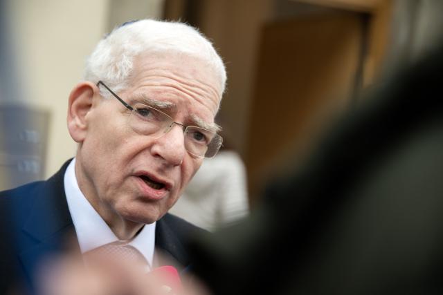 FILED - 25 February 2026, Bavaria, Bayreuth: FILE PHOTO - President of the Central Council of Jews in Germany Josef Schuster gives an interview. Photo: Pia Bayer/dpa
