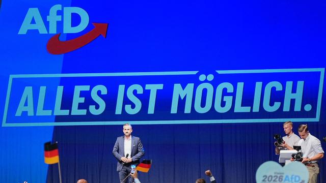 06 September 2026, Saxony-Anhalt, Magdeburg: Ulrich Siegmund, Alternative for Germany (AfD) top candidate and co-chair of the state parliamentary group in Saxony-Anhalt, stands on stage at the AfD's election party at the Altes Theater following the projection of the results of the Saxony-Anhalt state election. Photo: Michael Kappeler/dpa