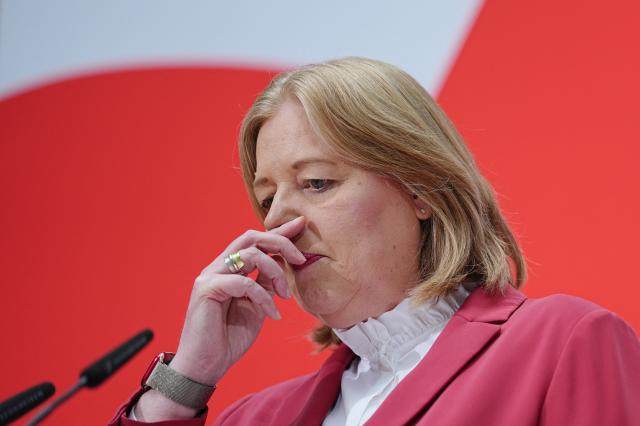 07 September 2026, Berlin: (L-R) Baerbel Bas, Germany's Minister of Labour and Social Affairs and SPD chairwoman, attends a press conference at Willy Brandt House, the SPD party headquarters, following the state election in Saxony-Anhalt. Photo: Kay Nietfeld/dpa