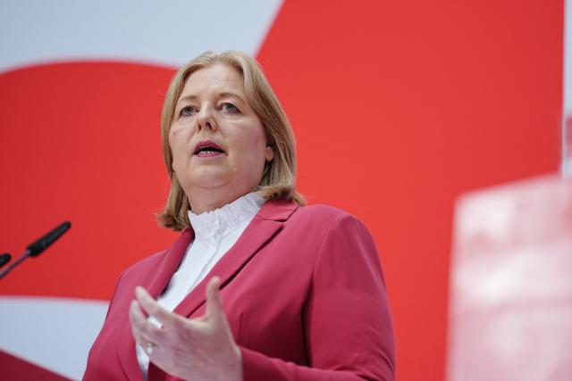 07 September 2026, Berlin: (L-R) Baerbel Bas, Germany's Minister of Labour and Social Affairs and SPD chairwoman, attends a press conference at Willy Brandt House, the SPD party headquarters, following the state election in Saxony-Anhalt. Photo: Kay Nietfeld/dpa