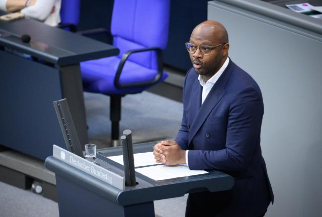 FILED - 26 June 2026, Berlin: FILE PHOTO - Armand Zorn, deputy chairman of the Social Democratic Party (SPD) parliamentary group, ) speaks during a plenary session at the German Parliament (Bundestag). Photo: Bernd von Jutrczenka/dpa
