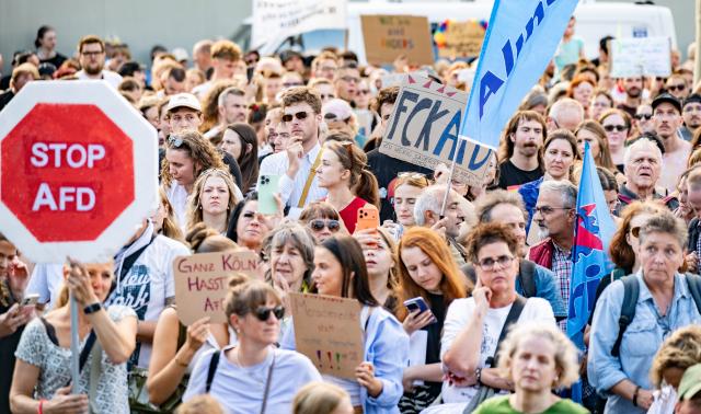 08 September 2026, North Rhine-Westphalia, Cologne: People take part in a demonstration at Heumarkt against the far right in response to the election results in Saxony-Anhalt. Photo: Benjamin Westhoff/dpa