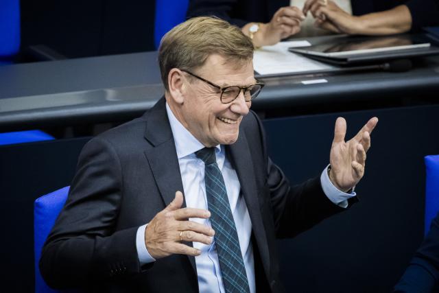09 September 2026, Berlin: Johann Wadephul, Germany's Minister of Foreign Affairs, laughs from the government bench during the general debate on the budget in the German Bundestag. Photo: Christoph Soeder/dpa