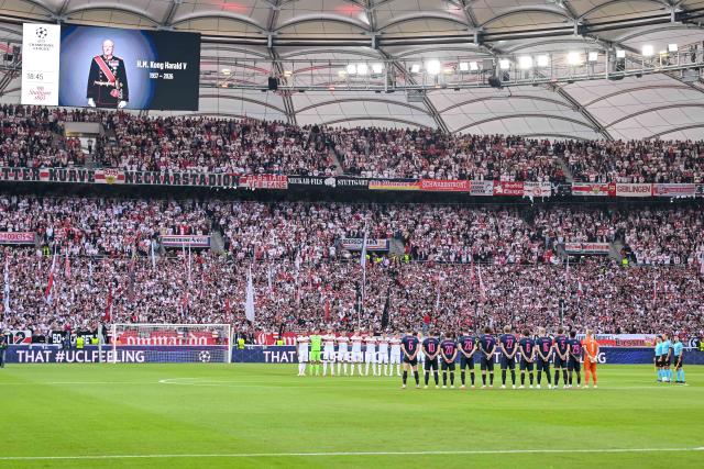 09 September 2026, Baden-Württemberg, Stuttgart: Players stand a moment of silence for Norway's King Harald V ahead of the UEFA Champions League soccer match between VfB Stuttgart and Viking Stavanger at MHP Arena. Photo: Harry Langer/dpa