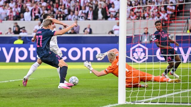 09 September 2026, Baden-Württemberg, Stuttgart: Stuttgart's Ermedin Demirovic scores his side's first goal during the UEFA Champions League soccer match between VfB Stuttgart and Viking Stavanger at MHP Arena. Photo: Harry Langer/dpa
