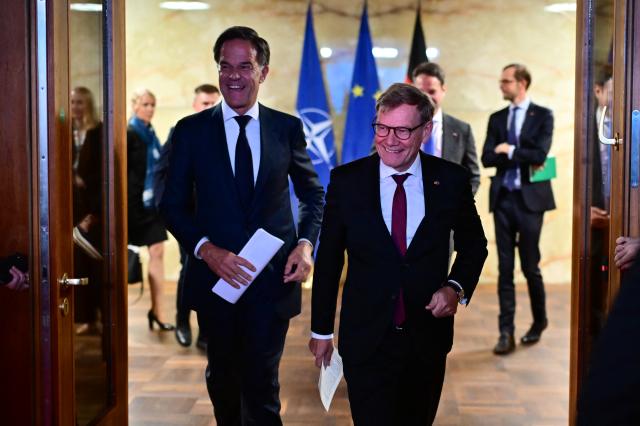 10 September 2026, Berlin: Mark Rutte (L), The North Atlantic Treaty Organization (NATO) Secretary General, and Johann Wadephul (R), Germany's Foreign Minister, arrive for a press conference marking the conclusion of the ambassadors' conference at the Federal Foreign Office. Photo: Sebastian Gollnow/dpa