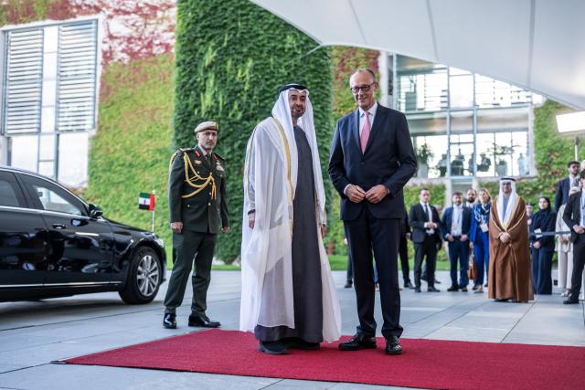 10 September 2026, Berlin: President of the United Arab Emirates, Sheikh Mohamed bin Zayed Al Nahyan, welcomed by German Chancellor Friedrich Merz (R) in front of the Federal Chancellery for bilateral talks. Photo: Michael Kappeler/dpa