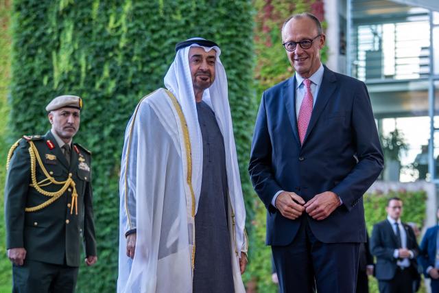 10 September 2026, Berlin: President of the United Arab Emirates, Sheikh Mohamed bin Zayed Al Nahyan, welcomed by German Chancellor Friedrich Merz (R) in front of the Federal Chancellery for bilateral talks. Photo: Michael Kappeler/dpa