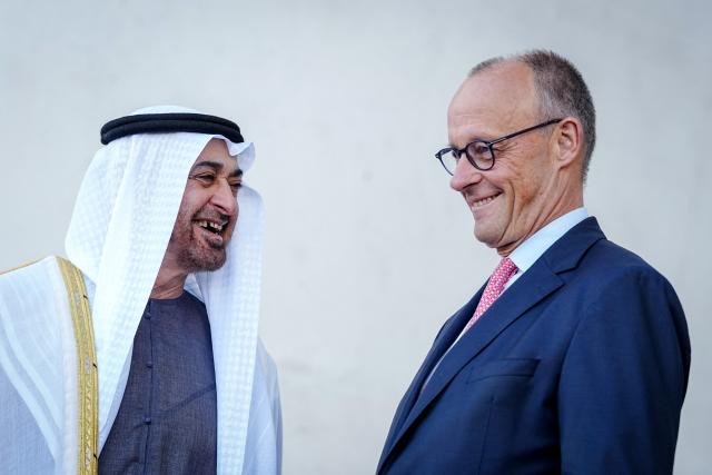 10 September 2026, Berlin: President of the United Arab Emirates, Sheikh Mohamed bin Zayed Al Nahyan, meets German Chancellor Friedrich Merz at the balcony of the German Chancellery Photo: Kay Nietfeld/dpa