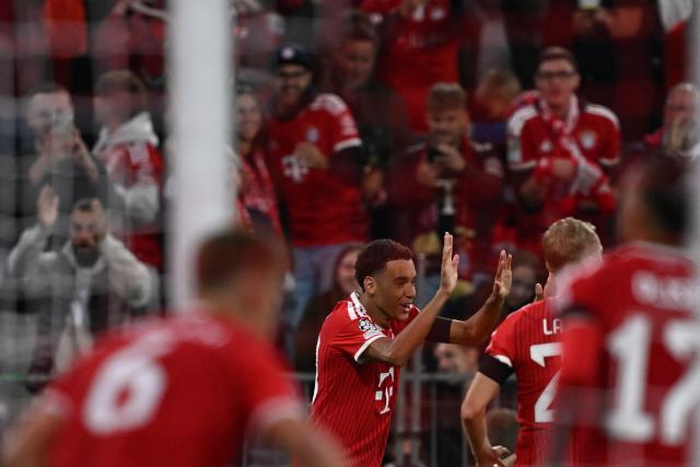 10 September 2026, Bavaria, Munich: Bayern Munich's Jamal Musiala (2nd L) celebrates scoring his side's first goal with teammates during the UEFA Champions League group stage soccer match between Bayern Munich and FK Bodo/Glimt at Allianz Arena. Photo: Sven Hoppe/dpa