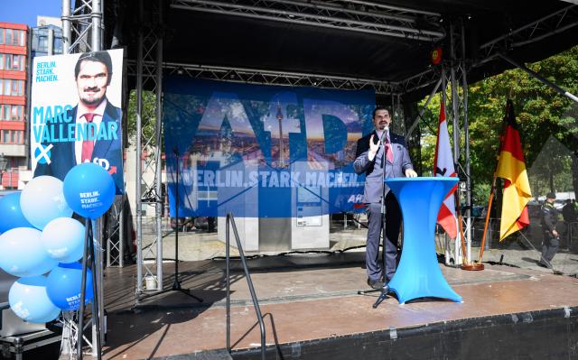 12 September 2026, Berlin: Marc Vallendar, a member of the Berlin House of Representatives, speaks at an AfD campaign rally in Berlin-Charlottenburg. Elections for the Berlin House of Representatives take place on 20 September 2026. Photo: Bernd von Jutrczenka/dpa