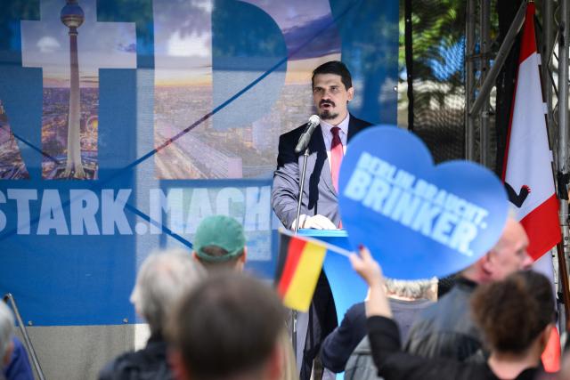 12 September 2026, Berlin: Marc Vallendar, a member of the Berlin House of Representatives, speaks at an AfD campaign rally in Berlin-Charlottenburg. Elections for the Berlin House of Representatives take place on 20 September 2026. Photo: Bernd von Jutrczenka/dpa