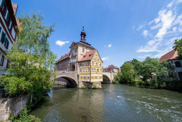 FILED - 30 May 2026, Bavaria, Bamberg: FILE PHOTO - The Old Town Hall in Bamberg is enthroned between two bridges on an artificial island in the middle of the Regnitz. Photo: Pia Bayer/dpa