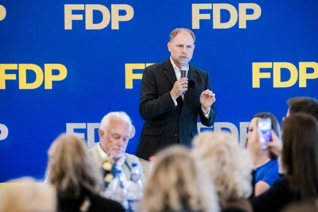 13 September 2026, Berlin: Christoph Meyer, the Free Democratic Party (FDP) Berlin's lead candidate for the House of Representatives election, speaks at the FDP event "Klartext" as part of the FDP's campaign for the Berlin House of Representatives election. Photo: Christoph Soeder/dpa