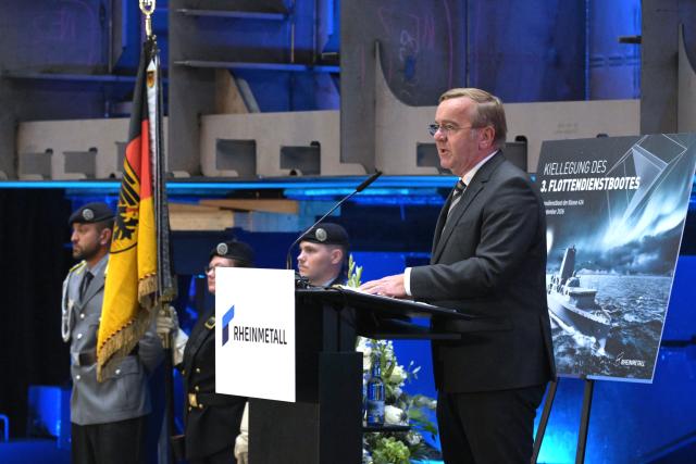 14 September 2026, Mecklenburg-Western Pomerania, Wolgast: German Defense Minister Boris Pistorius speaks at the keel-laying ceremony for the third Class 424 fleet support vessel, in the Peene Shipyard's assembly hall. Rheinmetall's Naval Systems division is responsible for the production of the latest generation of reconnaissance vessels, carried out at the Wolgast and Hamburg sites. Photo: Stefan Sauer/dpa