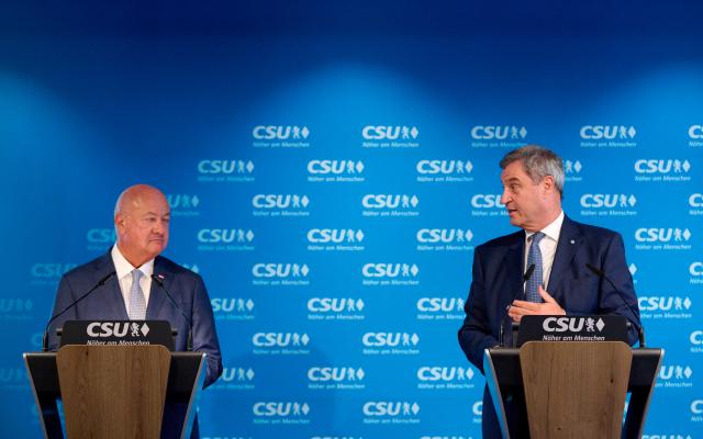 14 September 2026, Bavaria, Munich: Bavaria's Minister-President Markus Soeder (R) and Austria's Chancellor Christian Stocker attend a press conference at the Christian Social Union (CSU) state headquarters to mark the conclusion of the CSU Party Executive Committee's closed-door meeting. Photo: Sven Hoppe/dpa