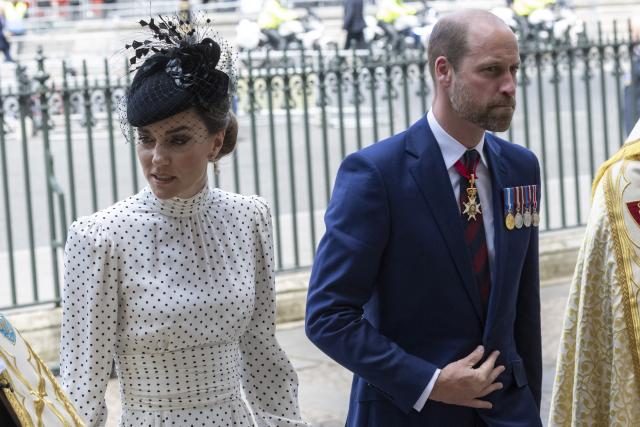 (250509) -- LONDON, May 9, 2025 (Xinhua) -- Britain's Prince William (R) and Catherine, Princess of Wales, arrive at Westminster Abbey to attend a service of thanksgiving to mark the 80th anniversary of VE Day, or Victory in Europe Day, in London, Britain, May 8, 2025. (Xinhua)
