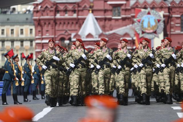 (250509) -- MOSCOW, May 9, 2025 (Xinhua) -- Soldiers march during a grand parade marking the 80th anniversary of the victory in the Soviet Union's Great Patriotic War in Moscow, Russia, May 9, 2025. (Xinhua/Bai Xueqi)