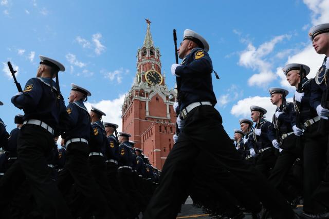 (250509) -- MOSCOW, May 9, 2025 (Xinhua) -- Soldiers march during a grand parade marking the 80th anniversary of the victory in the Soviet Union's Great Patriotic War in Moscow, Russia, May 9, 2025. (Xinhua/Bai Xueqi)