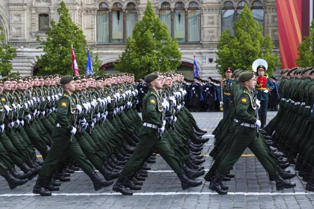 (250509) -- MOSCOW, May 9, 2025 (Xinhua) -- Soldiers march during a grand parade marking the 80th anniversary of the victory in the Soviet Union's Great Patriotic War in Moscow, Russia, May 9, 2025. (Xinhua/Yao Dawei)